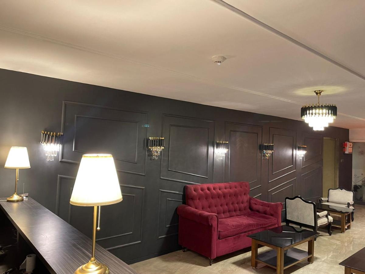 Gulf Hotel Mumbai- The Boutique Hotel Colaba ムンバイ エクステリア 写真