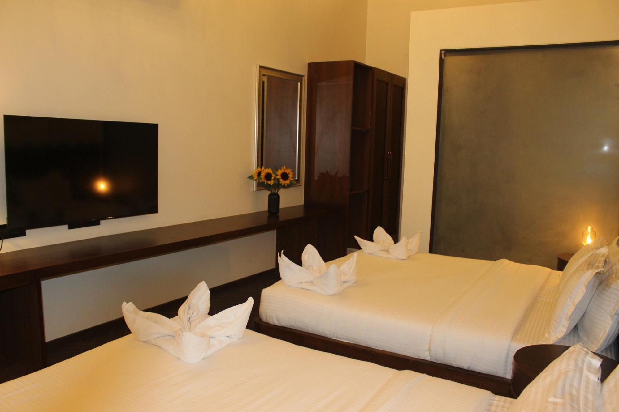 Gulf Hotel Mumbai- The Boutique Hotel Colaba ムンバイ エクステリア 写真